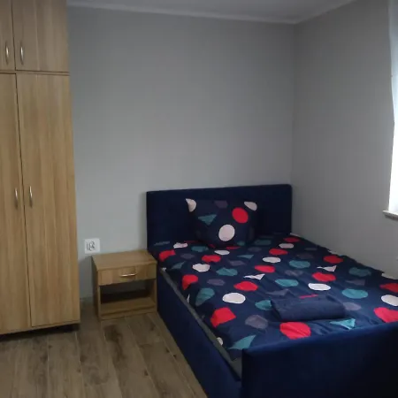 Szafir - Noclegigrodziskpl Bed & Breakfast 3*