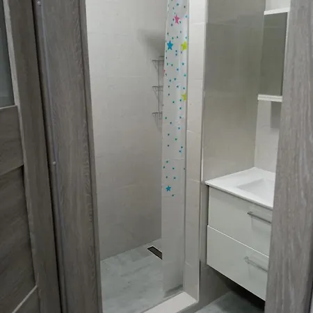Bed & Breakfast Szafir - Noclegigrodziskpl
