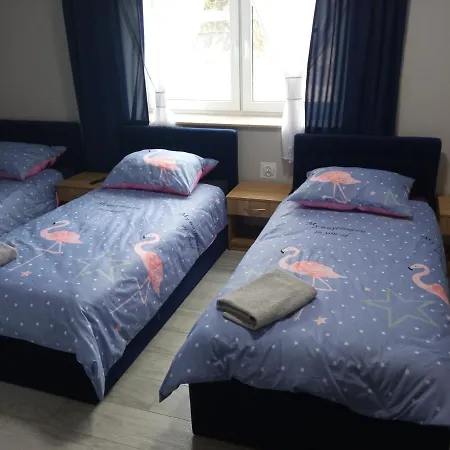 Bed & Breakfast Szafir - Noclegigrodziskpl 3*