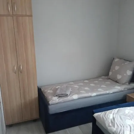 Szafir - Noclegigrodziskpl Bed & Breakfast Grodzisk Mazowiecki