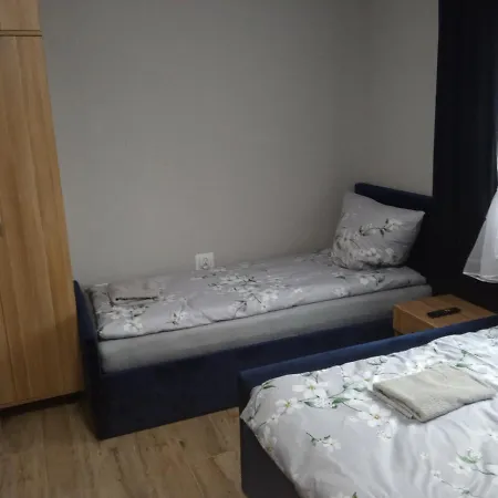 Szafir - Noclegigrodziskpl Bed & Breakfast Grodzisk Mazowiecki