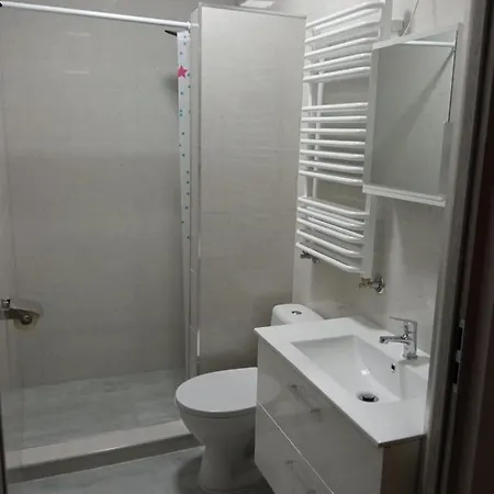 Szafir - Noclegigrodziskpl 3* 马佐夫舍地区格罗济斯克