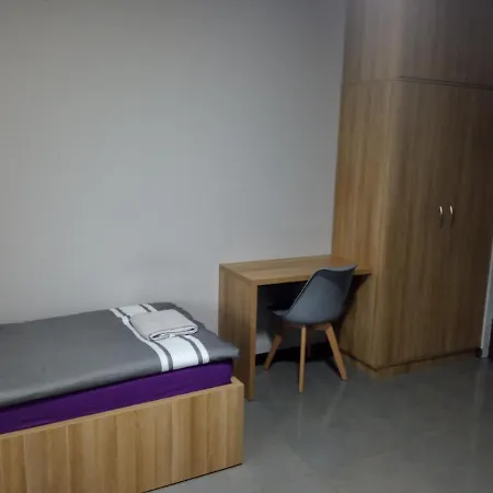 Bed & Breakfast Szafir - Noclegigrodziskpl 3*
