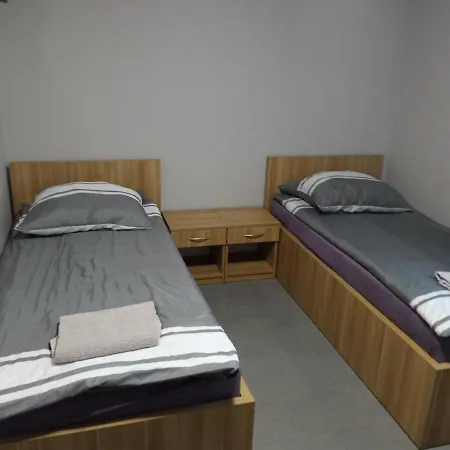 Bed & Breakfast Szafir - Noclegigrodziskpl