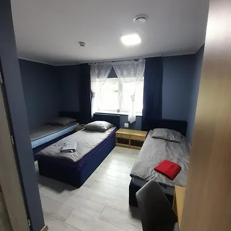 Szafir - Noclegigrodziskpl Oda ve Kahvaltı 3*