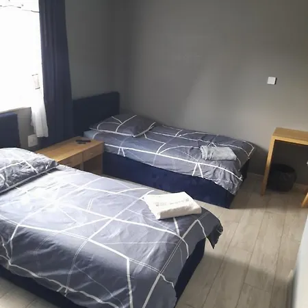 Szafir - Noclegigrodziskpl 3*