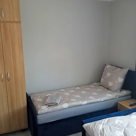Bed & Breakfast Szafir - Noclegigrodziskpl
