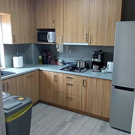 Szafir - Noclegigrodziskpl Bed & Breakfast 3*