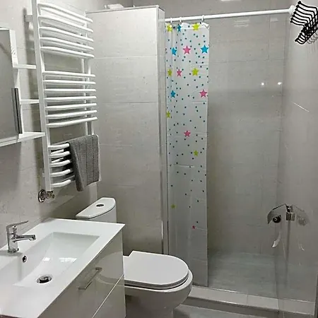 Szafir - Noclegigrodziskpl Bed & Breakfast 3*