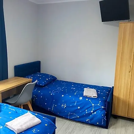 Szafir - Noclegigrodziskpl Bed & Breakfast Grodzisk Mazowiecki